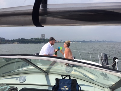 yacht 17 bow